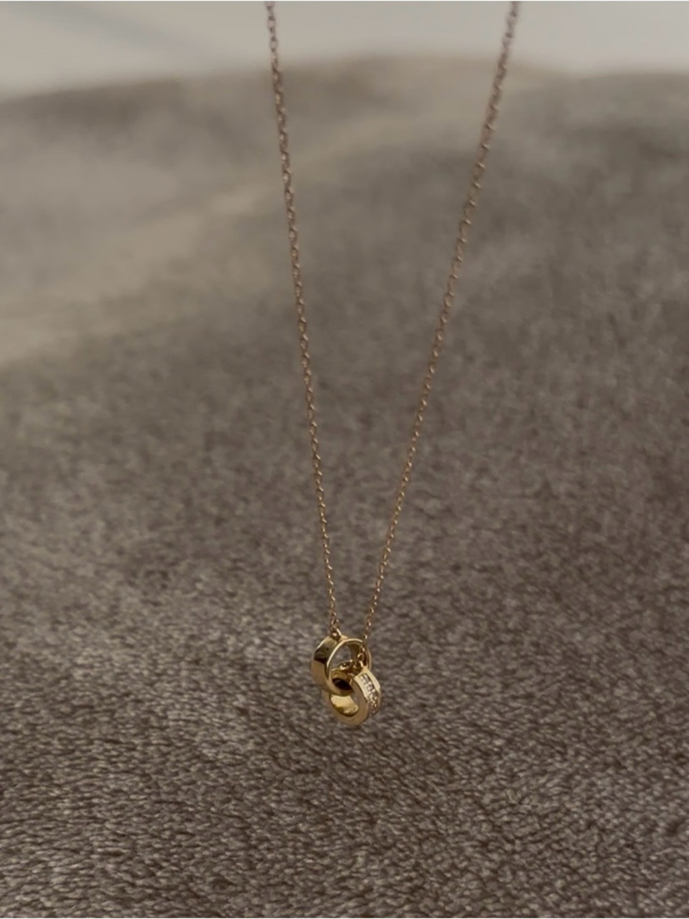 Gorjana 14K Diamond Bond Interlocking Rose Necklace